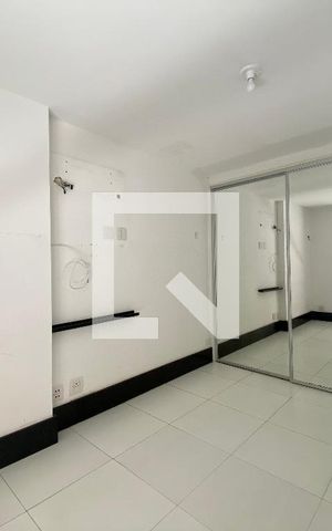 Apartamento à venda com 160m², 3 quartos e 2 vagas Apartamento à venda com 160m², 3 quartos e 2 vagasQuarto 2