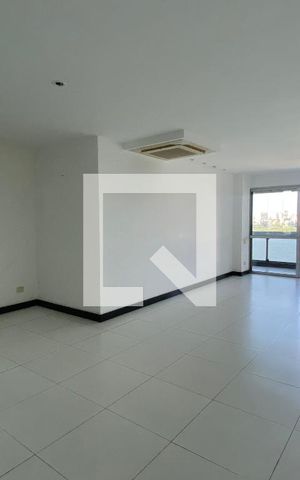 Apartamento à venda com 160m², 3 quartos e 2 vagas Apartamento à venda com 160m², 3 quartos e 2 vagasSala