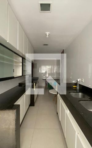 Apartamento à venda com 160m², 3 quartos e 2 vagas Apartamento à venda com 160m², 3 quartos e 2 vagasCozinha