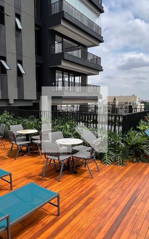 Apartamento à venda com 127m², 3 quartos e 2 vagas Apartamento à venda com 127m², 3 quartos e 2 vagasPiscina