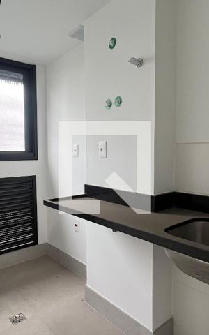 Apartamento à venda com 127m², 3 quartos e 2 vagas Apartamento à venda com 127m², 3 quartos e 2 vagasÁrea de Serviço