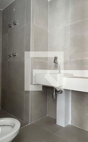 Apartamento à venda com 127m², 3 quartos e 2 vagas Apartamento à venda com 127m², 3 quartos e 2 vagasBanheiro da Suíte 2