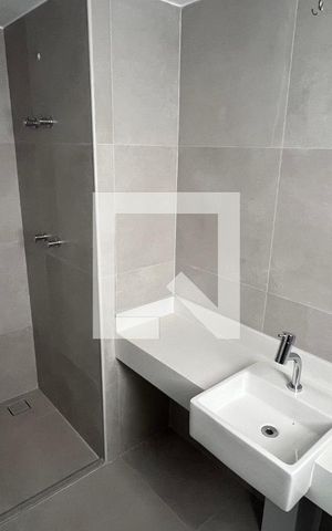 Apartamento à venda com 127m², 3 quartos e 2 vagas Apartamento à venda com 127m², 3 quartos e 2 vagasBanheiro da Suíte 1