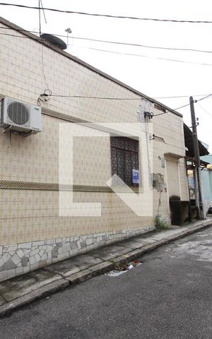 Casa de condomínio à venda com 80m², 3 quartos e 2 vagasFachada com Placa Quinto Andar