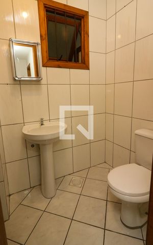 Casa de condomínio à venda com 85m², 3 quartos e 2 vagas Casa de condomínio à venda com 85m², 3 quartos e 2 vagasBanheiro Social