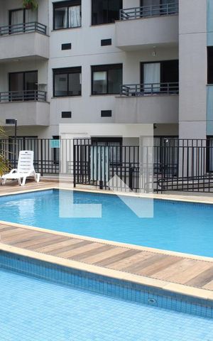 Apartamento para alugar com 94m², 3 quartos e 1 vagaÁrea comum - Piscina