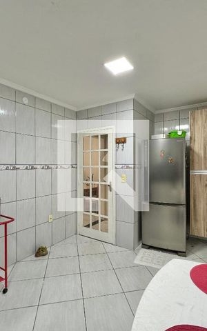 Casa de condomínio à venda com 180m², 3 quartos e 2 vagas Casa de condomínio à venda com 180m², 3 quartos e 2 vagasCozinha