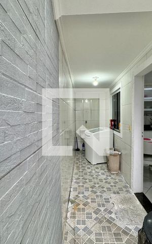 Casa de condomínio à venda com 180m², 3 quartos e 2 vagas Casa de condomínio à venda com 180m², 3 quartos e 2 vagasÁrea de Serviço