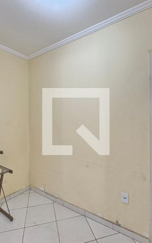 Casa de condomínio à venda com 180m², 3 quartos e 2 vagas Casa de condomínio à venda com 180m², 3 quartos e 2 vagasÁrea de Serviço - Quarto