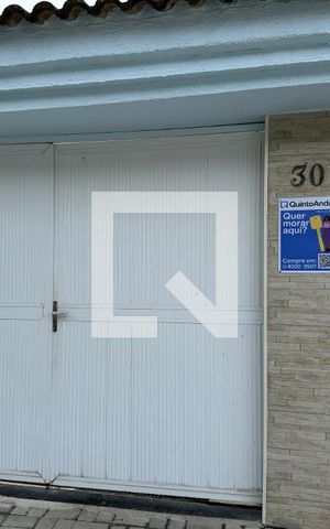 Casa de condomínio à venda com 180m², 3 quartos e 2 vagas Casa de condomínio à venda com 180m², 3 quartos e 2 vagasPlaquinha Quinto Andar