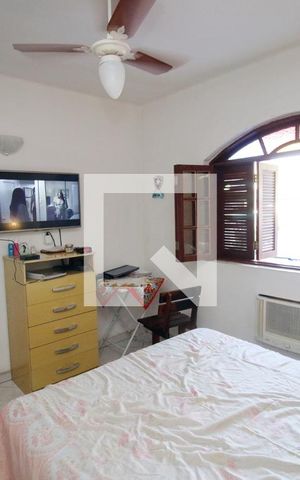 Casa à venda com 235m², 3 quartos e 2 vagasQuarto 1