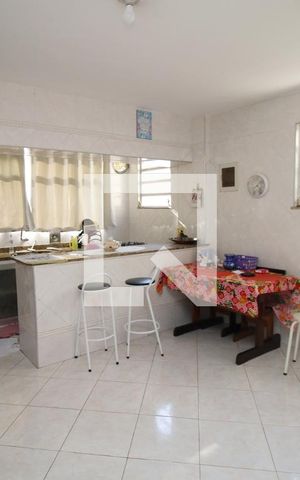 Casa à venda com 235m², 3 quartos e 2 vagasCozinha