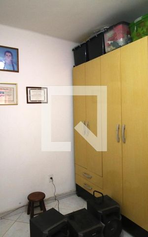 Casa à venda com 235m², 3 quartos e 2 vagasQuarto 2