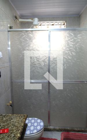 Casa à venda com 235m², 3 quartos e 2 vagasBanheiro Social