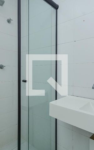 Apartamento à venda com 27m², 1 quarto e sem vaga Apartamento à venda com 27m², 1 quarto e sem vagaBanheiro