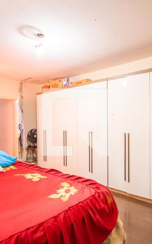 Casa à venda com 350m², 4 quartos e 5 vagas Casa à venda com 350m², 4 quartos e 5 vagasQuarto 2