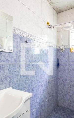 Casa à venda com 350m², 4 quartos e 5 vagas Casa à venda com 350m², 4 quartos e 5 vagasBanheiro 2