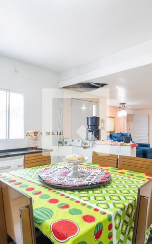 Casa à venda com 350m², 4 quartos e 5 vagas Casa à venda com 350m², 4 quartos e 5 vagasCozinha