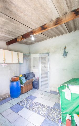Casa à venda com 350m², 4 quartos e 5 vagas Casa à venda com 350m², 4 quartos e 5 vagasÁrea de Serviço