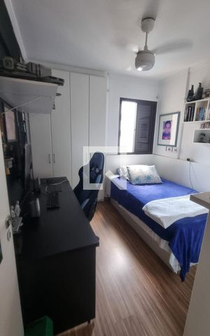 Apartamento à venda com 83m², 3 quartos e 2 vagas Apartamento à venda com 83m², 3 quartos e 2 vagasQuarto
