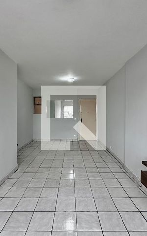 Apartamento à venda com 80m², 2 quartos e 1 vaga Apartamento à venda com 80m², 2 quartos e 1 vagaSala