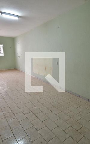 Casa para alugar com 400m², 2 quartos e 2 vagasSala 2 - Fundos