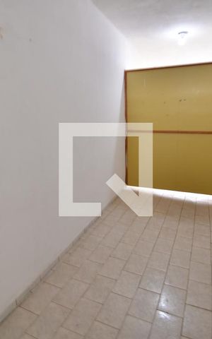 Casa para alugar com 400m², 2 quartos e 2 vagasSala 3 - Fundos