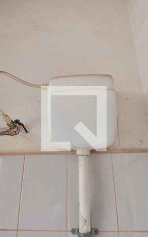 Casa para alugar com 400m², 2 quartos e 2 vagasBanheiro de serviço