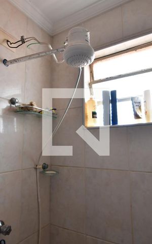 Casa para alugar com 400m², 2 quartos e 2 vagasBanheiro 1