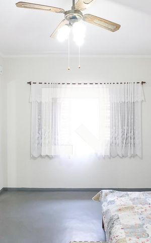 Casa à venda com 256m², 4 quartos e 6 vagasQuarto 1