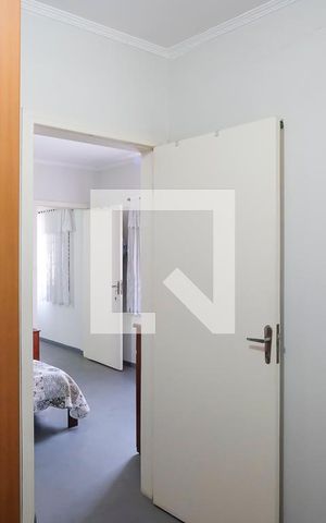 Casa à venda com 256m², 4 quartos e 6 vagasCloset suíte