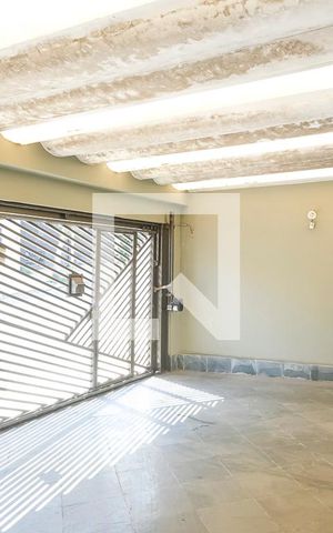 Casa à venda com 256m², 4 quartos e 6 vagasGaragem