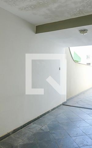 Casa à venda com 256m², 4 quartos e 6 vagasGaragem