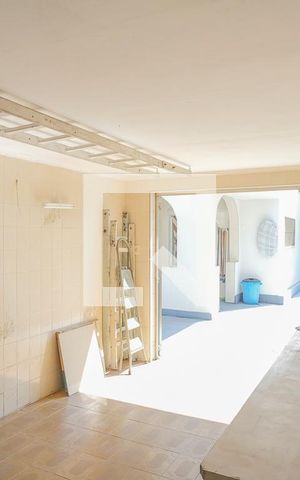 Casa à venda com 256m², 4 quartos e 6 vagasGaragem