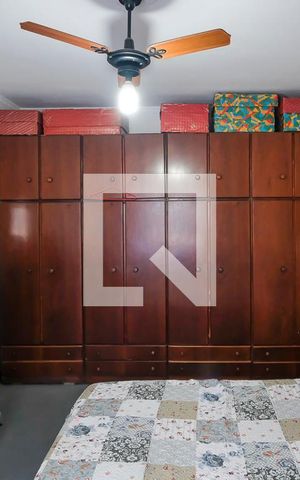Casa à venda com 256m², 4 quartos e 6 vagasSuíte