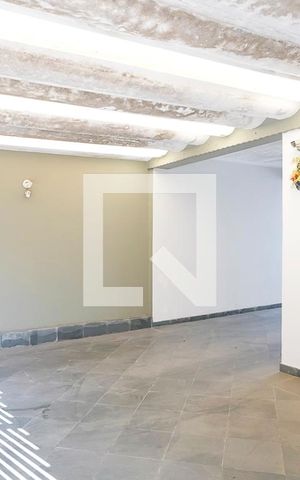 Casa à venda com 256m², 4 quartos e 6 vagasGaragem