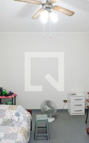 Casa à venda com 256m², 4 quartos e 6 vagasQuarto 1