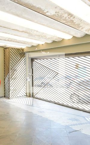 Casa à venda com 256m², 4 quartos e 6 vagasGaragem