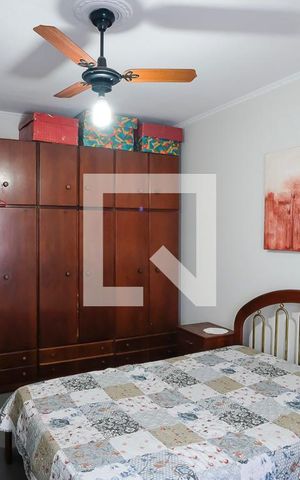 Casa à venda com 256m², 4 quartos e 6 vagasSuíte