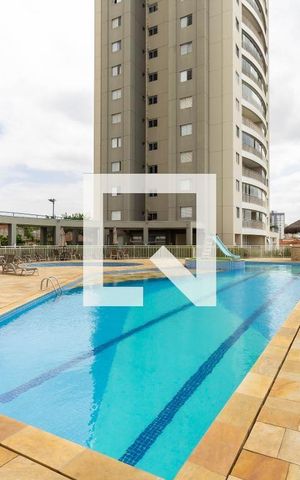Apartamento à venda com 85m², 3 quartos e 1 vaga Condomínio - Piscina 