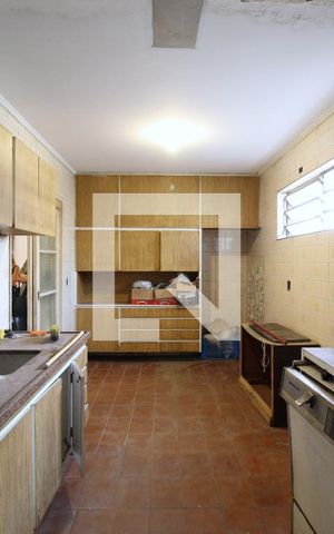 Casa à venda com 200m², 4 quartos e 2 vagasCozinha