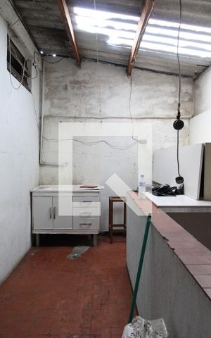 Casa à venda com 200m², 4 quartos e 2 vagasÁrea de Serviço