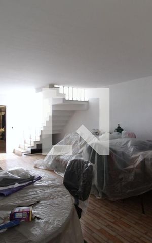 Casa à venda com 200m², 4 quartos e 2 vagasSala