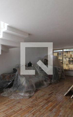 Casa à venda com 200m², 4 quartos e 2 vagasSala