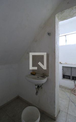 Casa à venda com 200m², 4 quartos e 2 vagasBanheiro Social 2