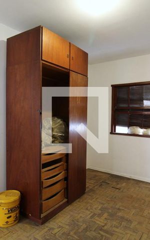 Casa à venda com 200m², 4 quartos e 2 vagasQuarto 2