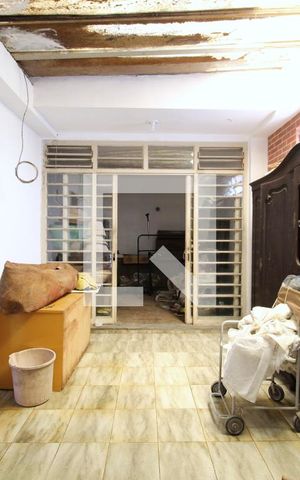 Casa à venda com 200m², 4 quartos e 2 vagasJardim de Inverno