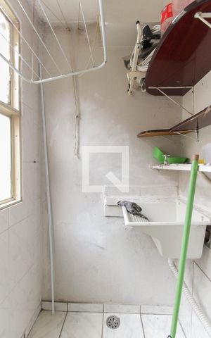 Apartamento à venda com 48m², 2 quartos e 1 vaga Apartamento à venda com 48m², 2 quartos e 1 vagaÁrea de Serviço