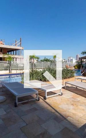 Apartamento à venda com 56m², 2 quartos e 1 vaga Apartamento à venda com 56m², 2 quartos e 1 vagaÁrea comum - Piscina