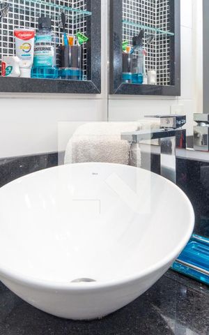 Apartamento à venda com 56m², 2 quartos e 1 vagaBanheiro Social